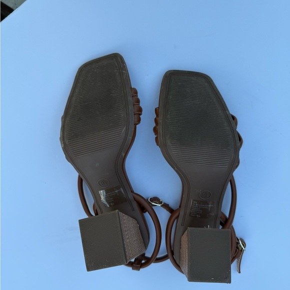 Target Brown Strappy Sandals Modern Design | size 9.5 - Picture 9 of 11